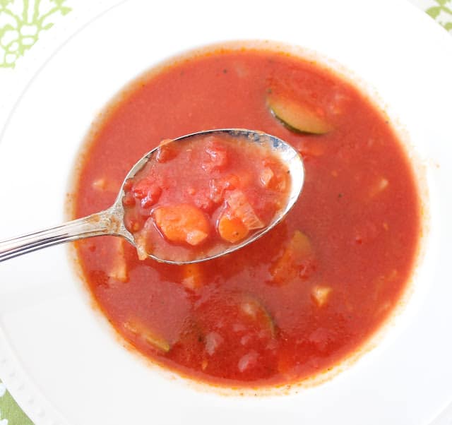 Hearty & Flavorful Minestrone Soup