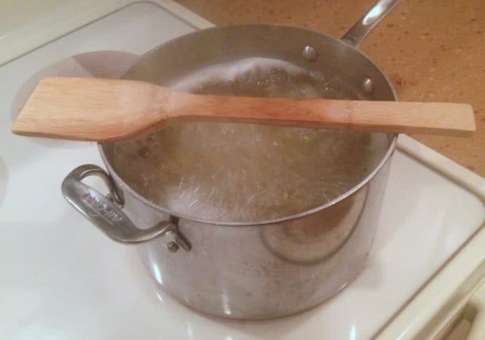 How To Keep A Pot From Boiling Over – It Really Works!